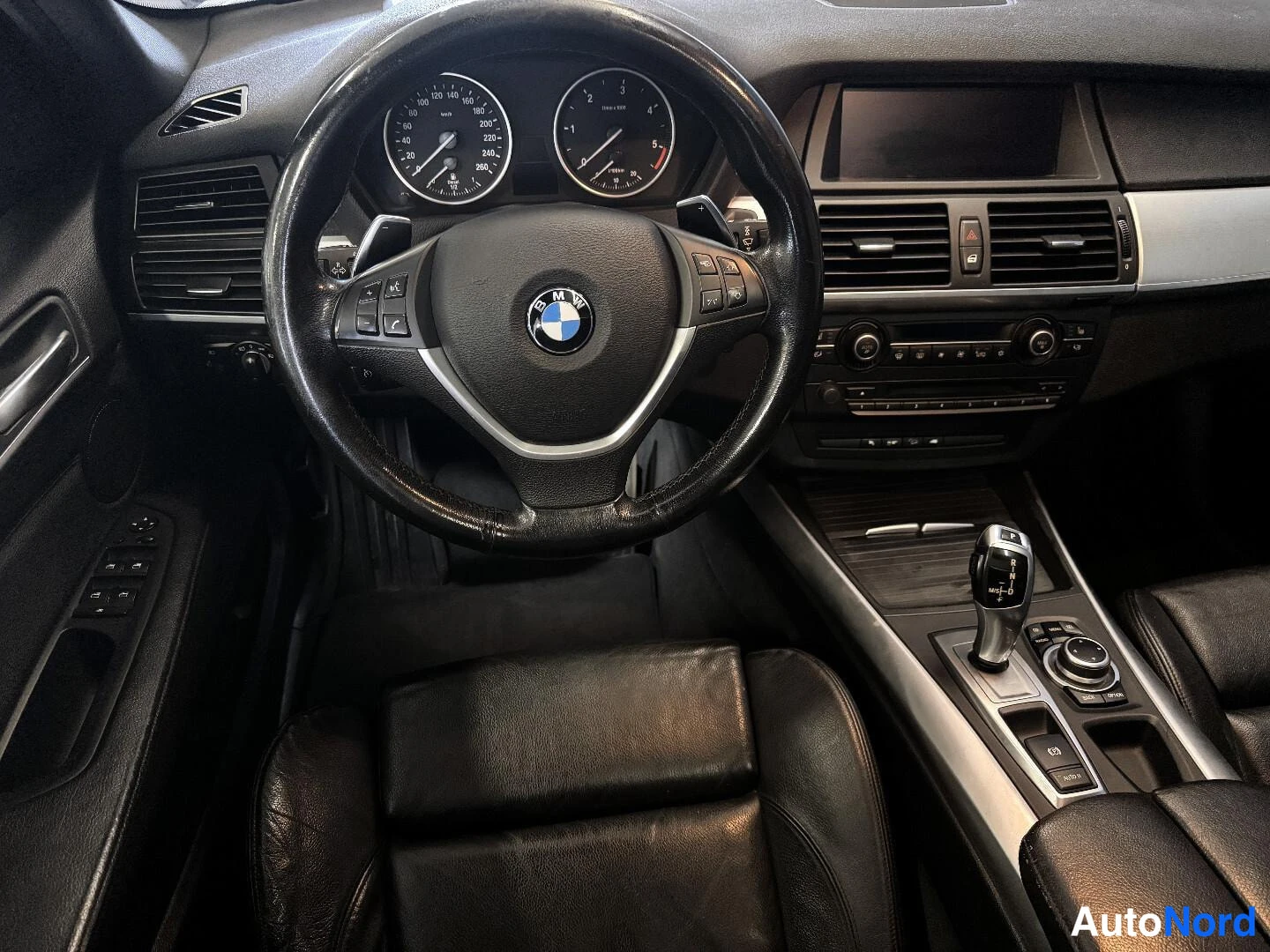 Valkoinen BMW X5 2012, kuva 10