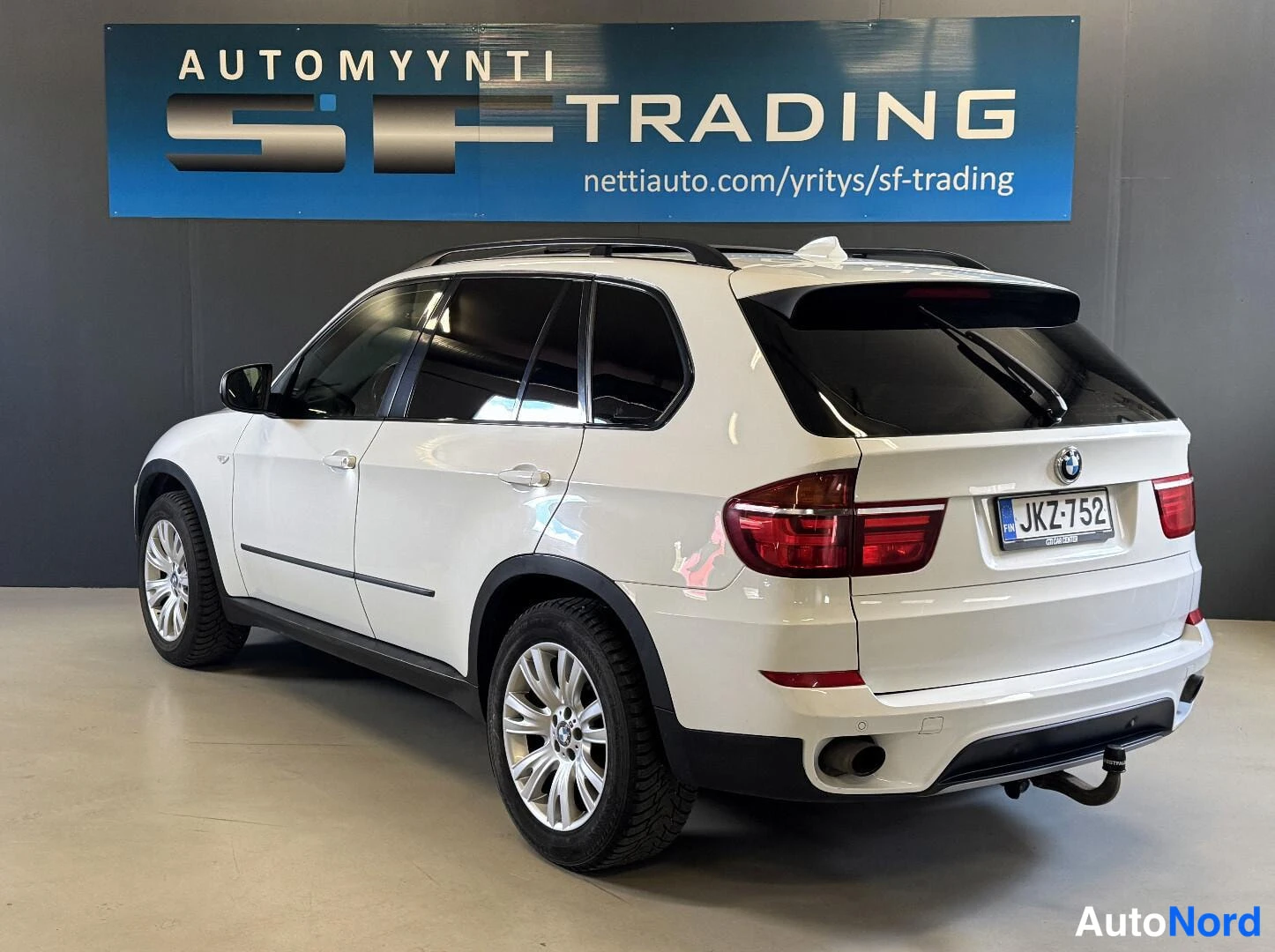 Valkoinen BMW X5 2012, kuva 7