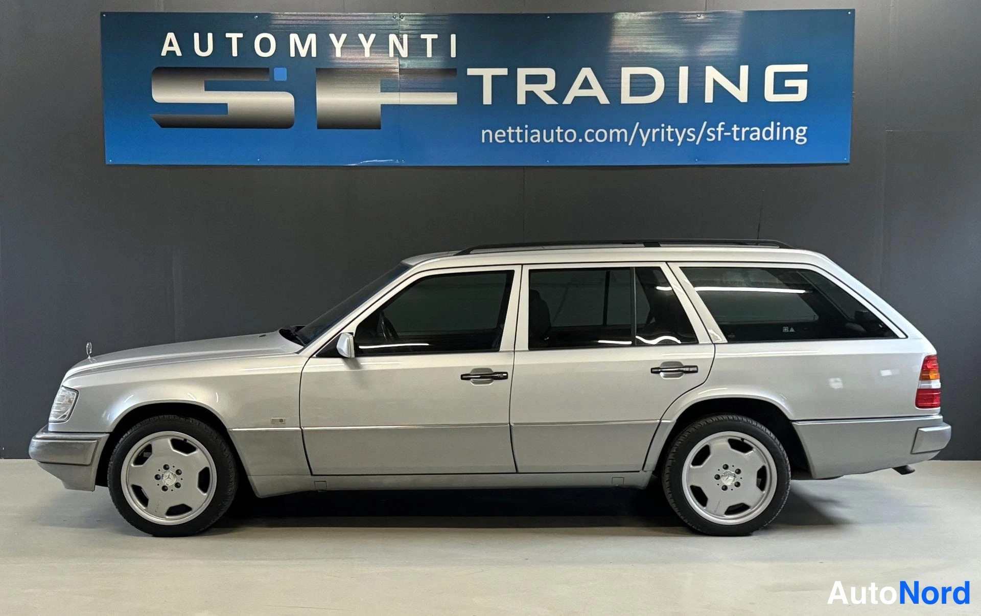 Hopea Mercedes-Benz E 1995, kuva 6