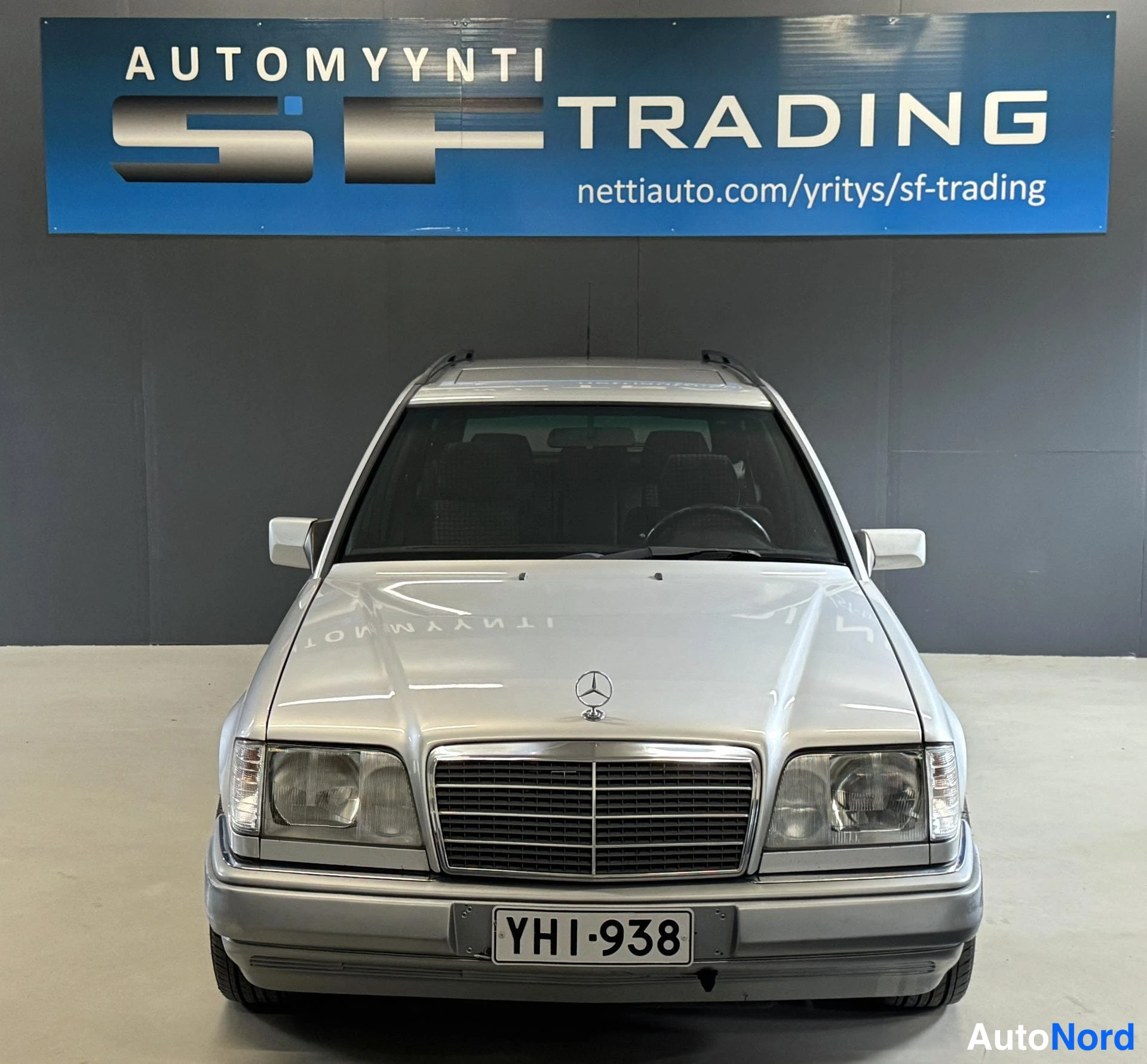 Hopea Mercedes-Benz E 1995, kuva 3