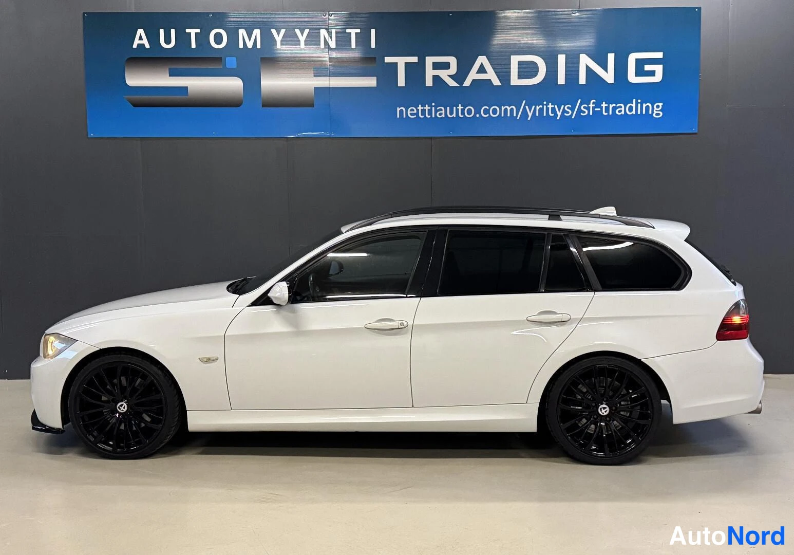 Valkoinen BMW 325d 2008, kuva 6