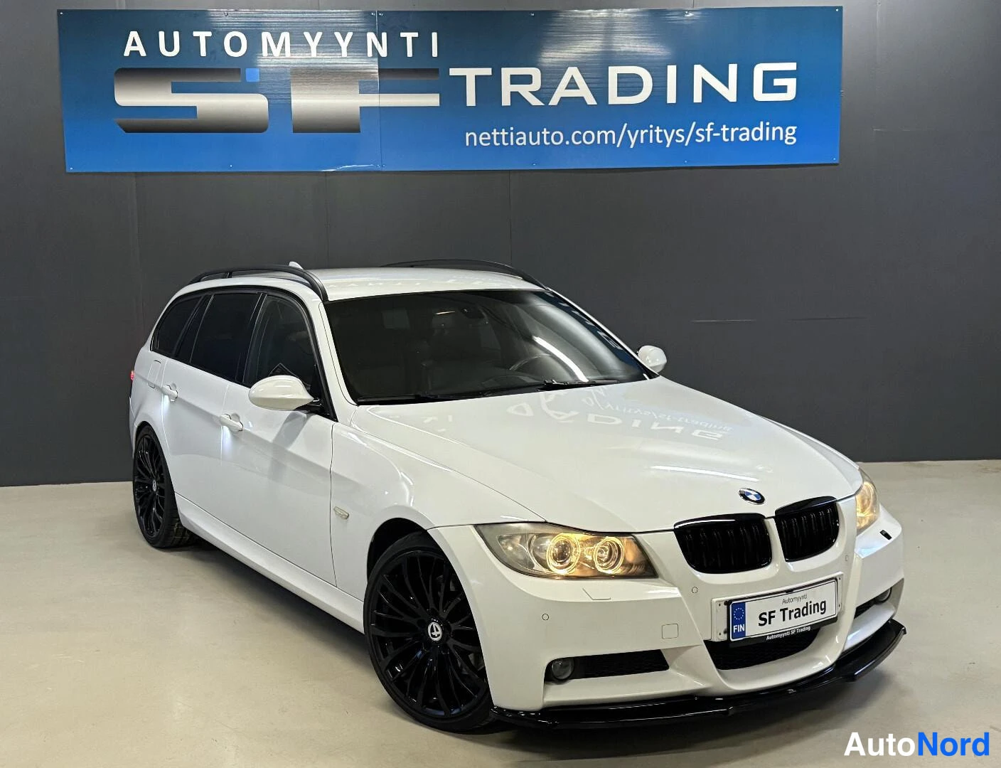 Valkoinen BMW 325d 2008, kuva 4