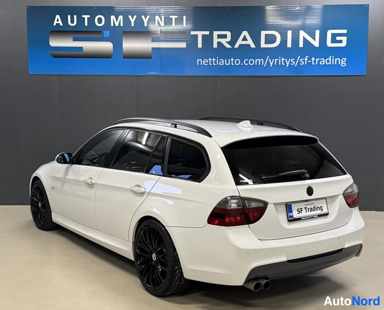 Valkoinen BMW 325d 2008, kuva 8