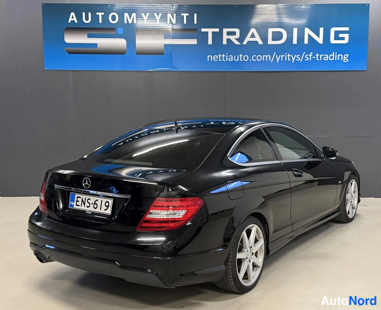 Musta Mercedes-Benz C 2012, kuva 6
