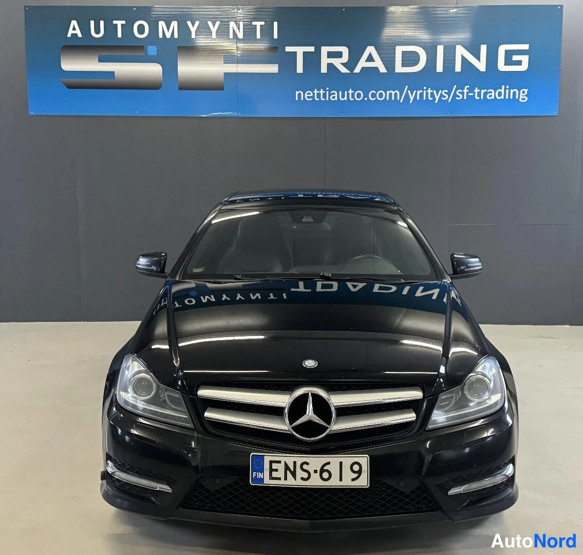 Musta Mercedes-Benz C 2012, kuva 4