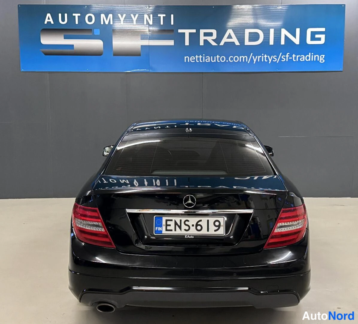 Musta Mercedes-Benz C 2012, kuva 9