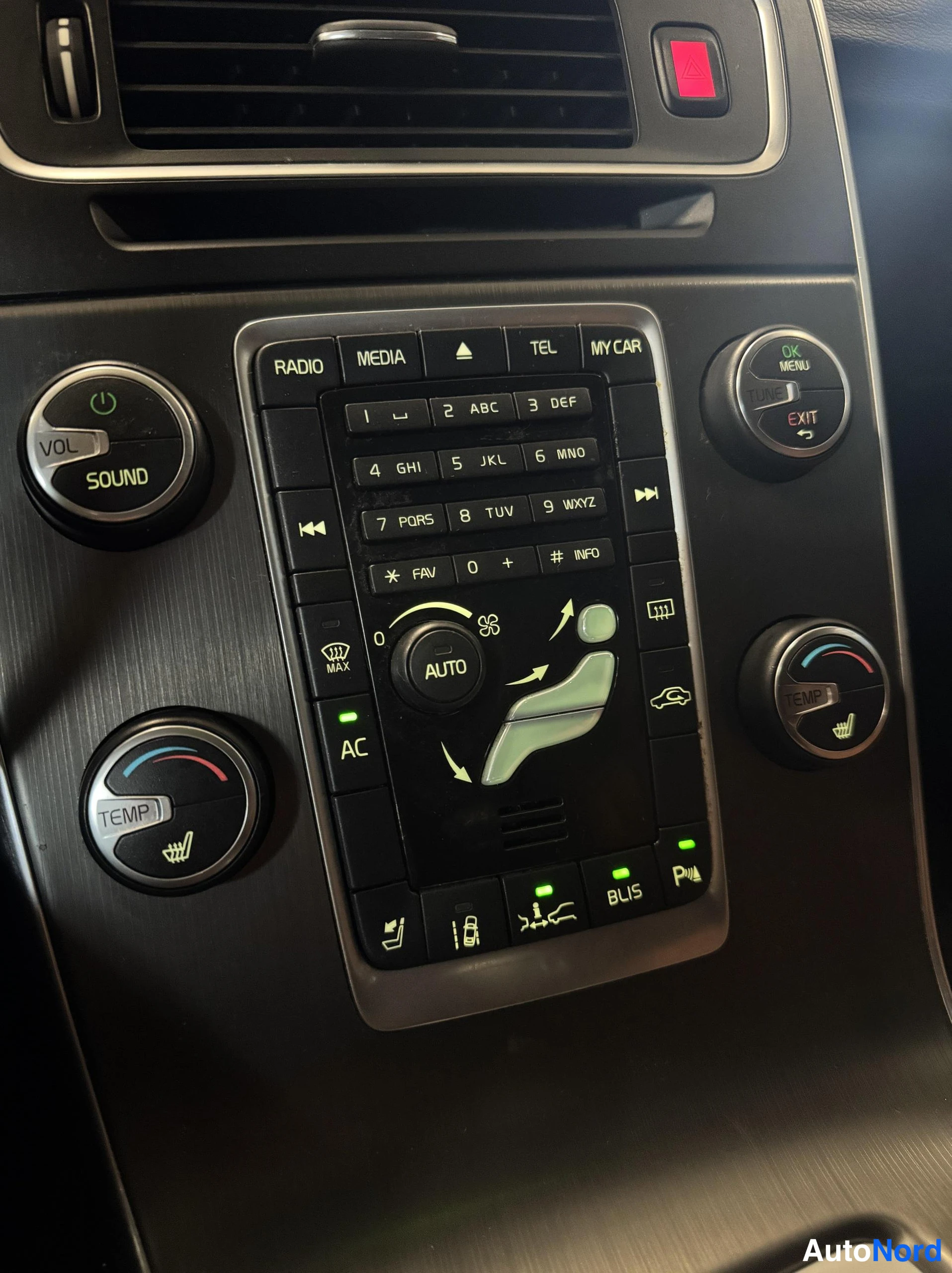 Kupari Volvo V60 2012, kuva 17