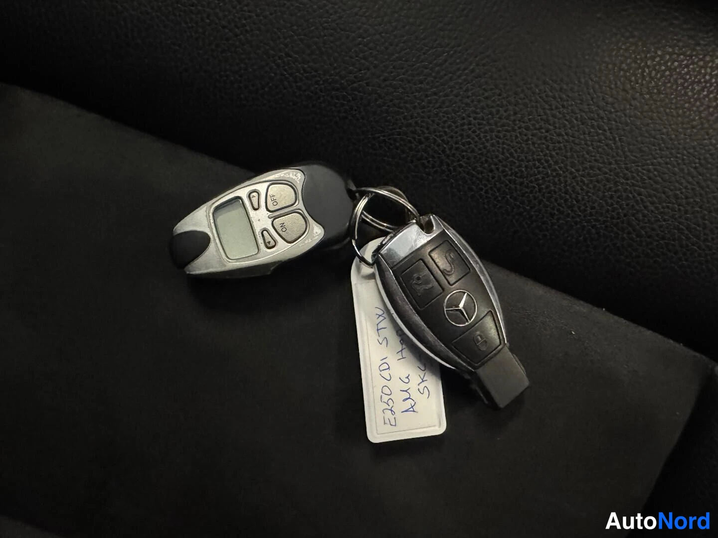 Hopea Mercedes-Benz E 2009, kuva 16