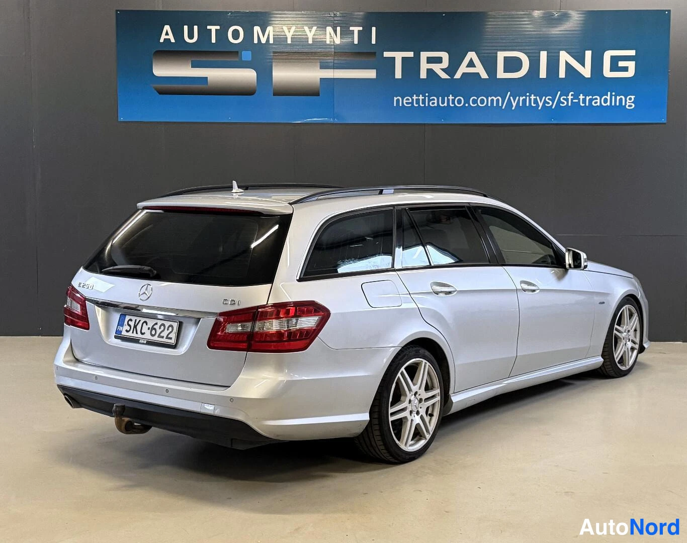 Hopea Mercedes-Benz E 2009, kuva 7