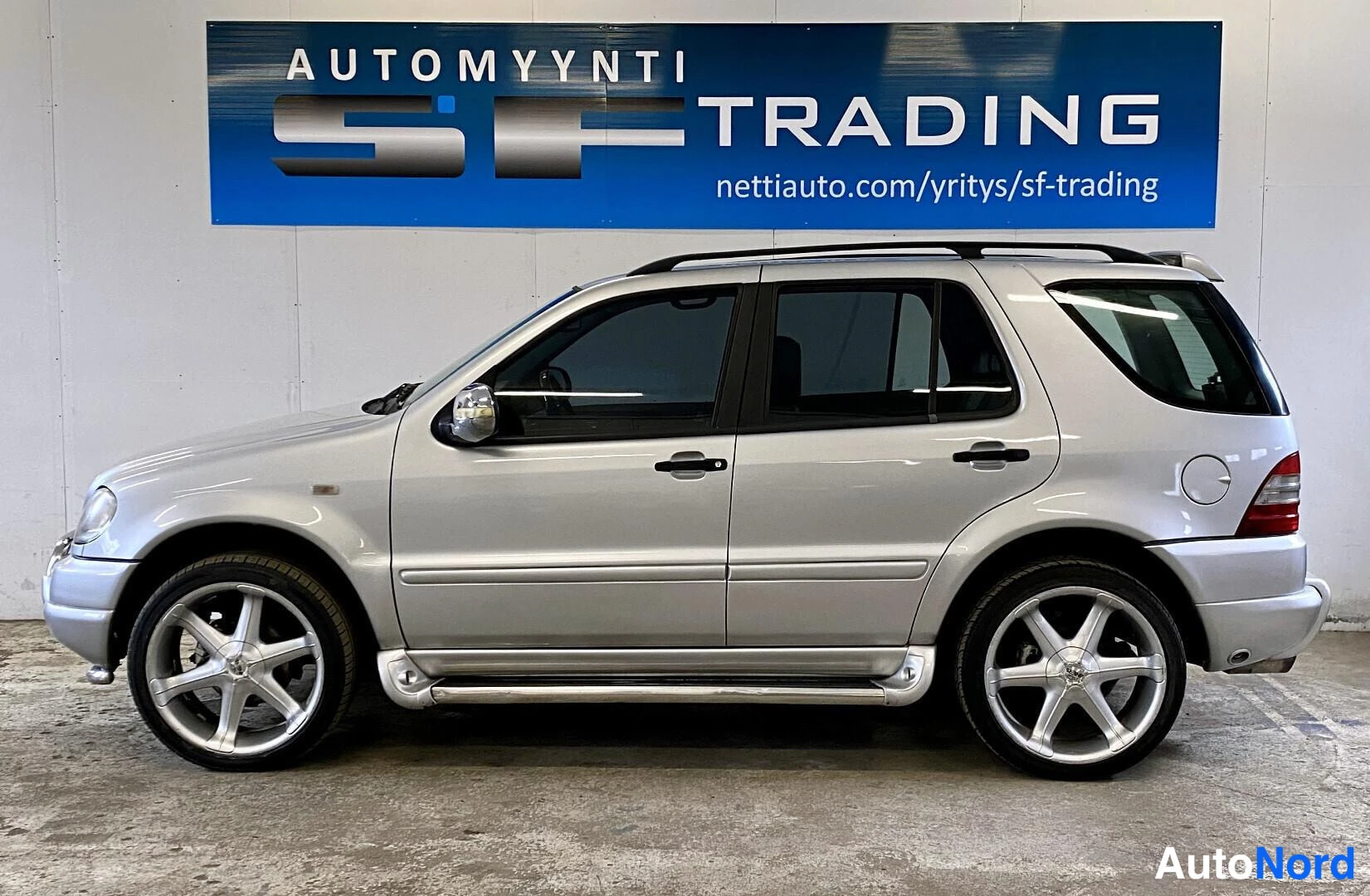 Hopea Mercedes-Benz ML 1998, kuva 2