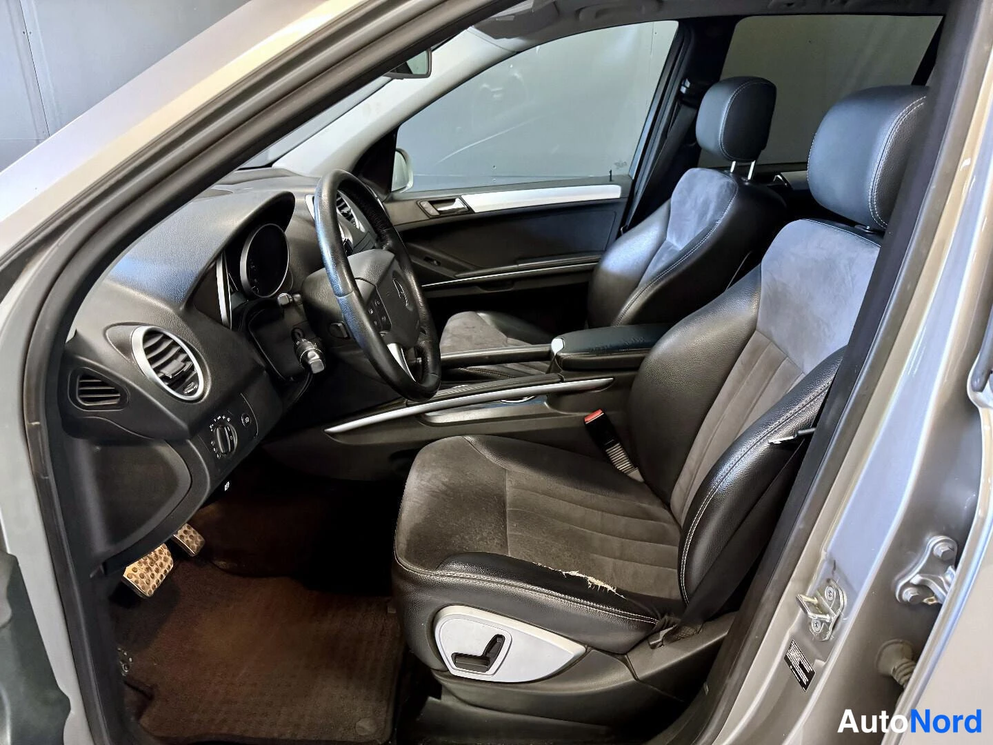 Hopea Mercedes-Benz ML 2005, kuva 11