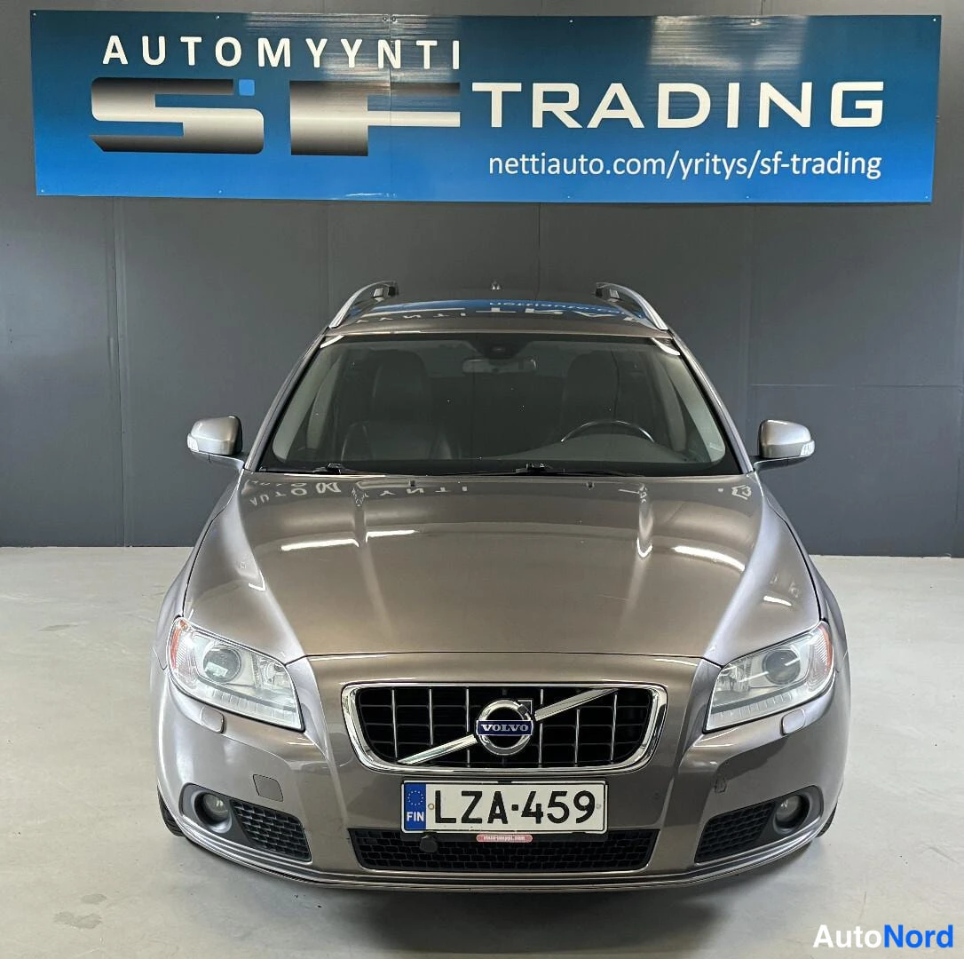 Volvo V70 2011, kuva 3