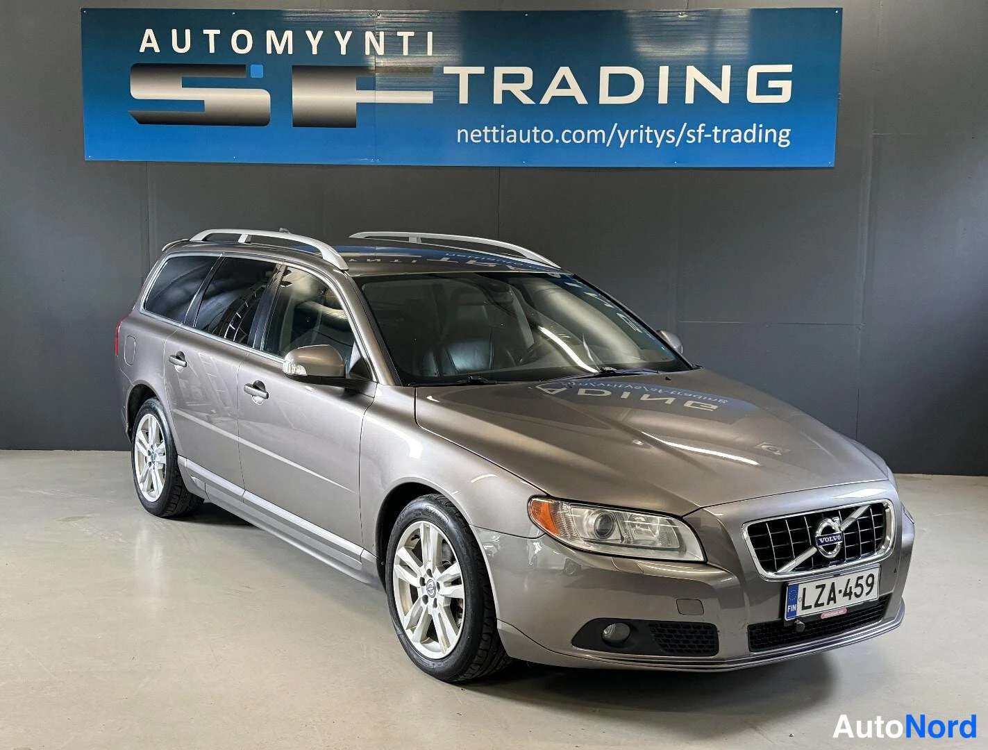 Volvo V70 2011, kuva 2