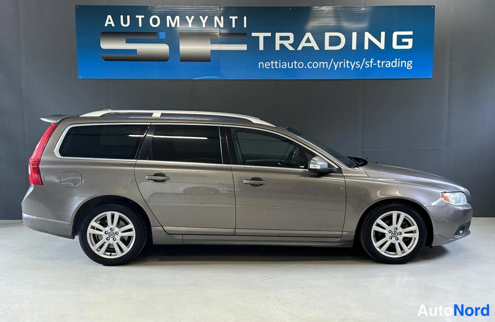 Volvo V70 2011, kuva 4