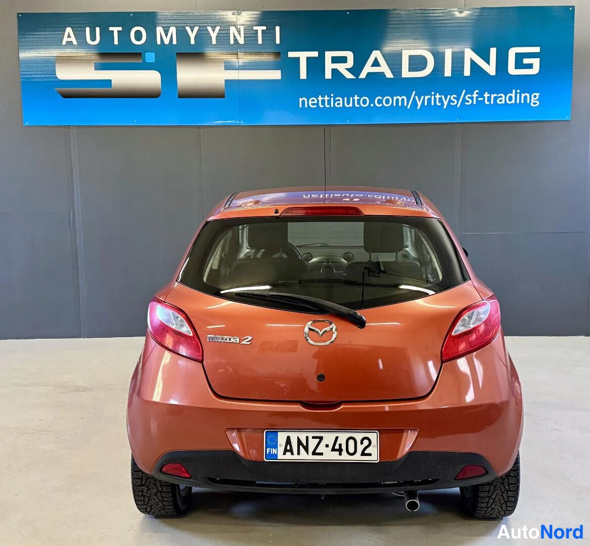 Punainen Mazda 2 2009, kuva 7