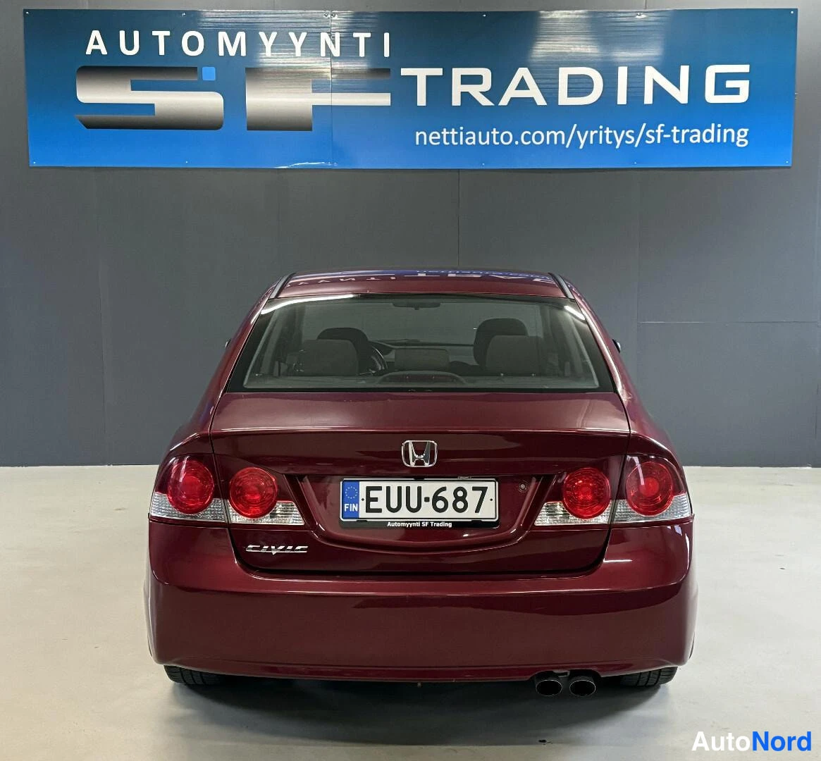 Punainen Honda Civic 2010, kuva 8