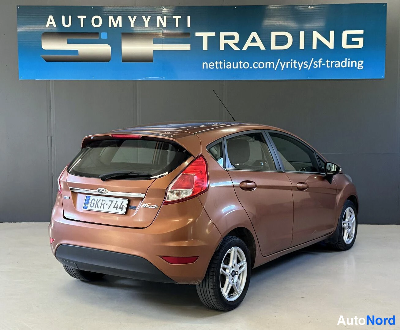 Ruskea Ford Fiesta 2013, kuva 7