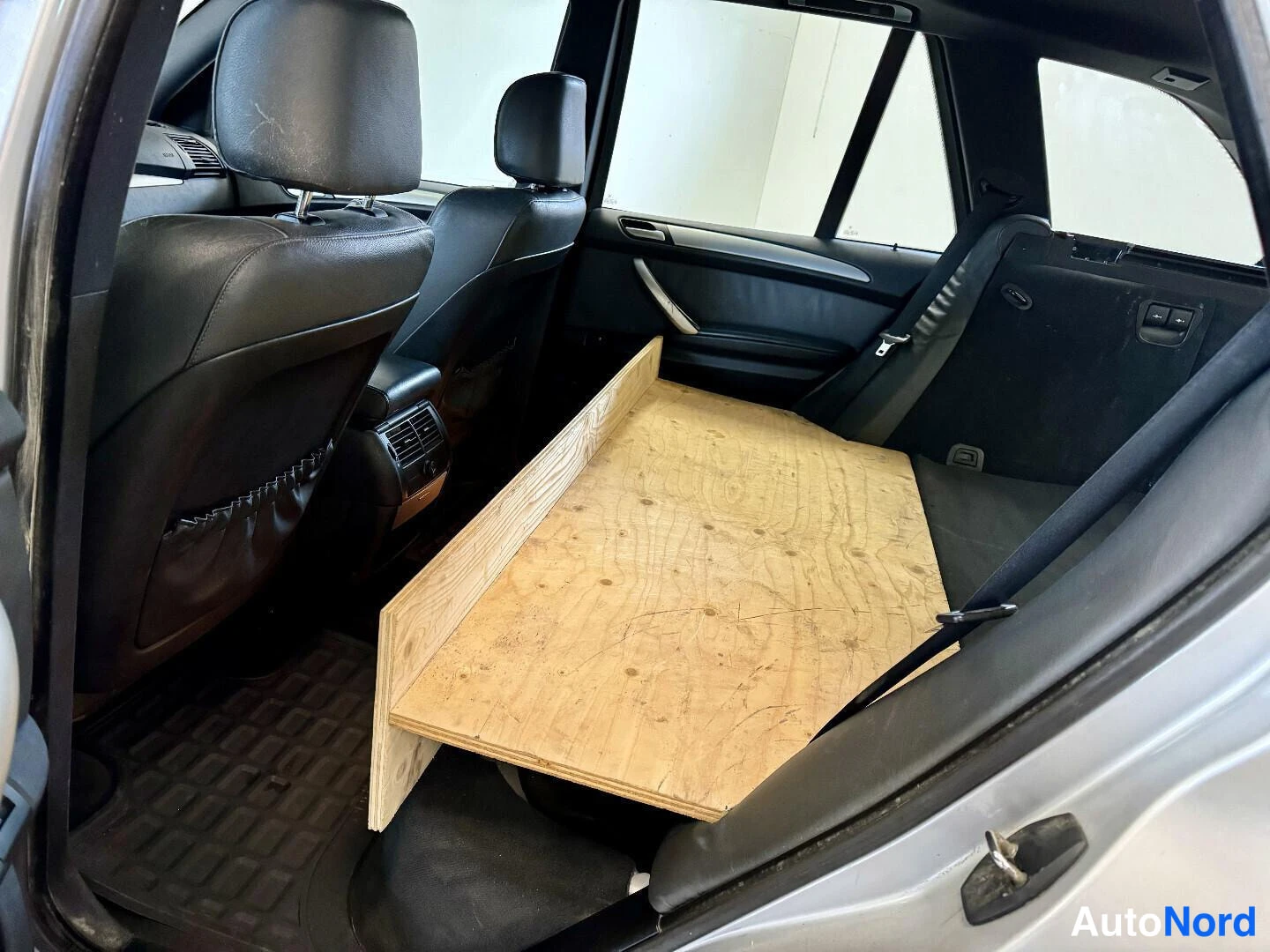 Hopea BMW X5 2002, tavaratila, kuva 14