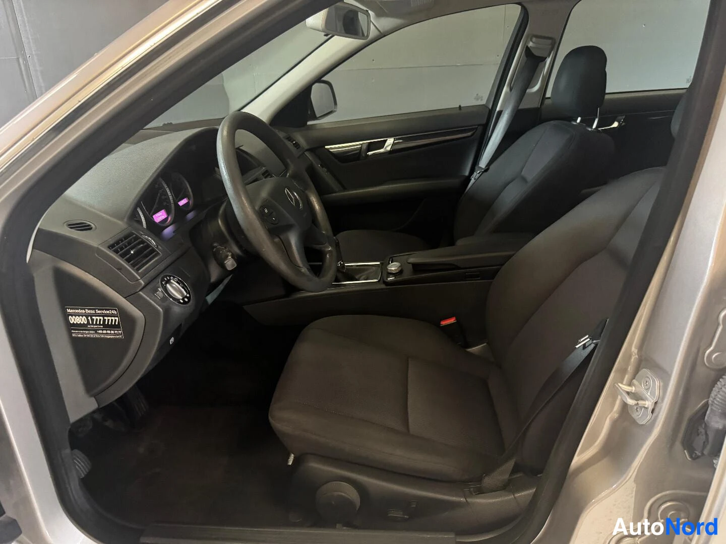 Mercedes-Benz C 2008, kuva 9