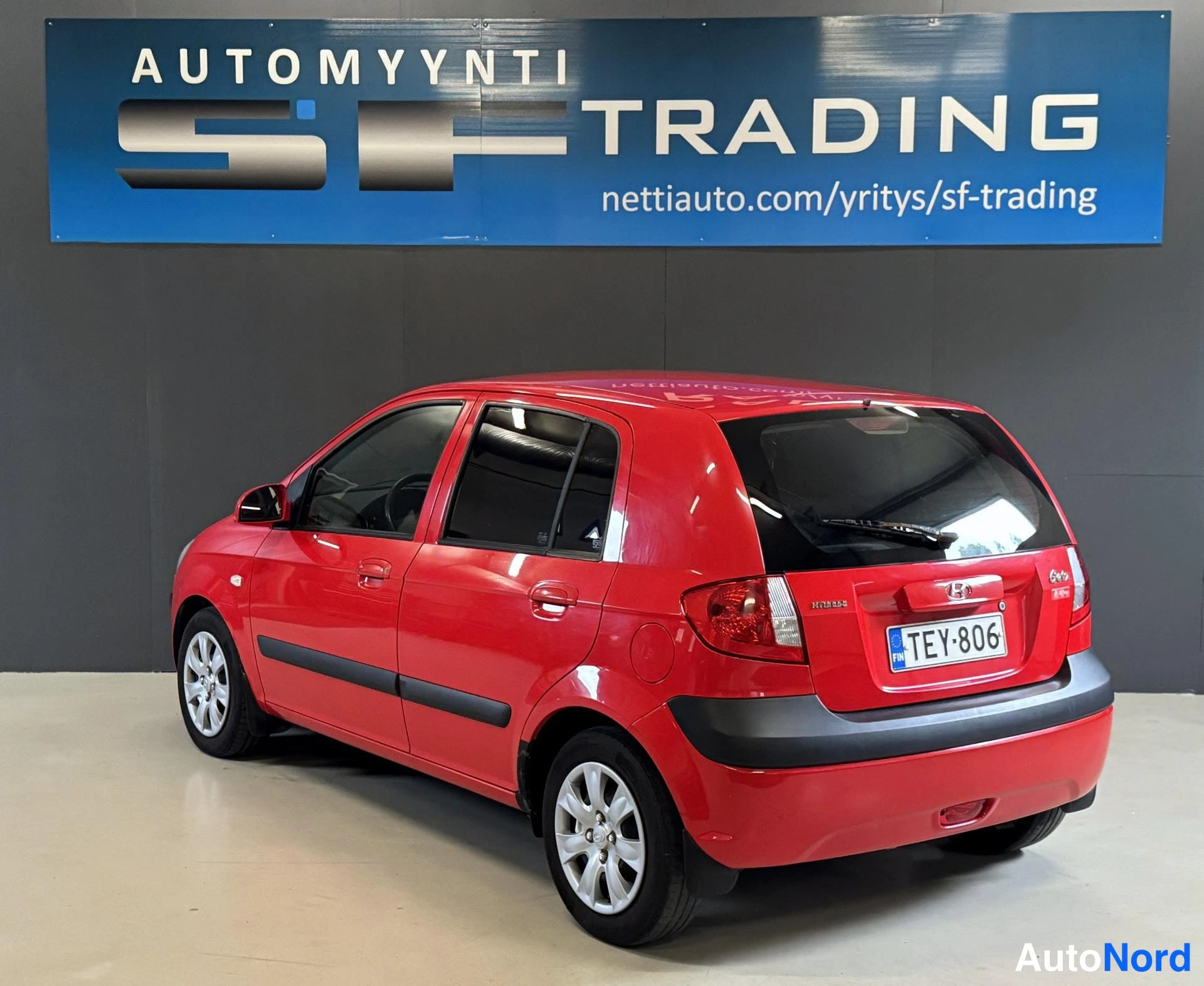 Punainen Hyundai Getz 2007, kuva 6
