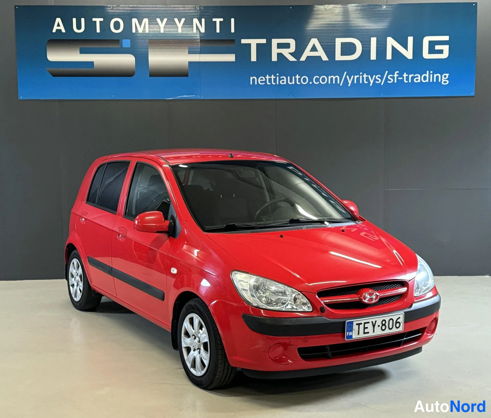 Punainen Hyundai Getz 2007, kuva 3