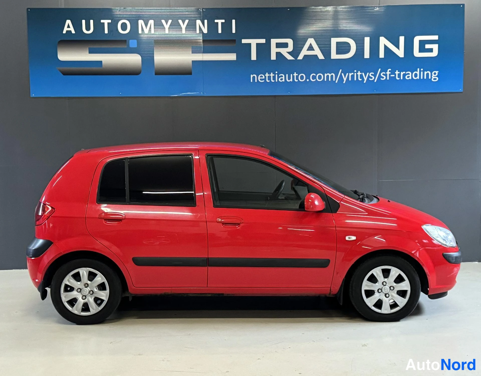 Punainen Hyundai Getz 2007, kuva 5