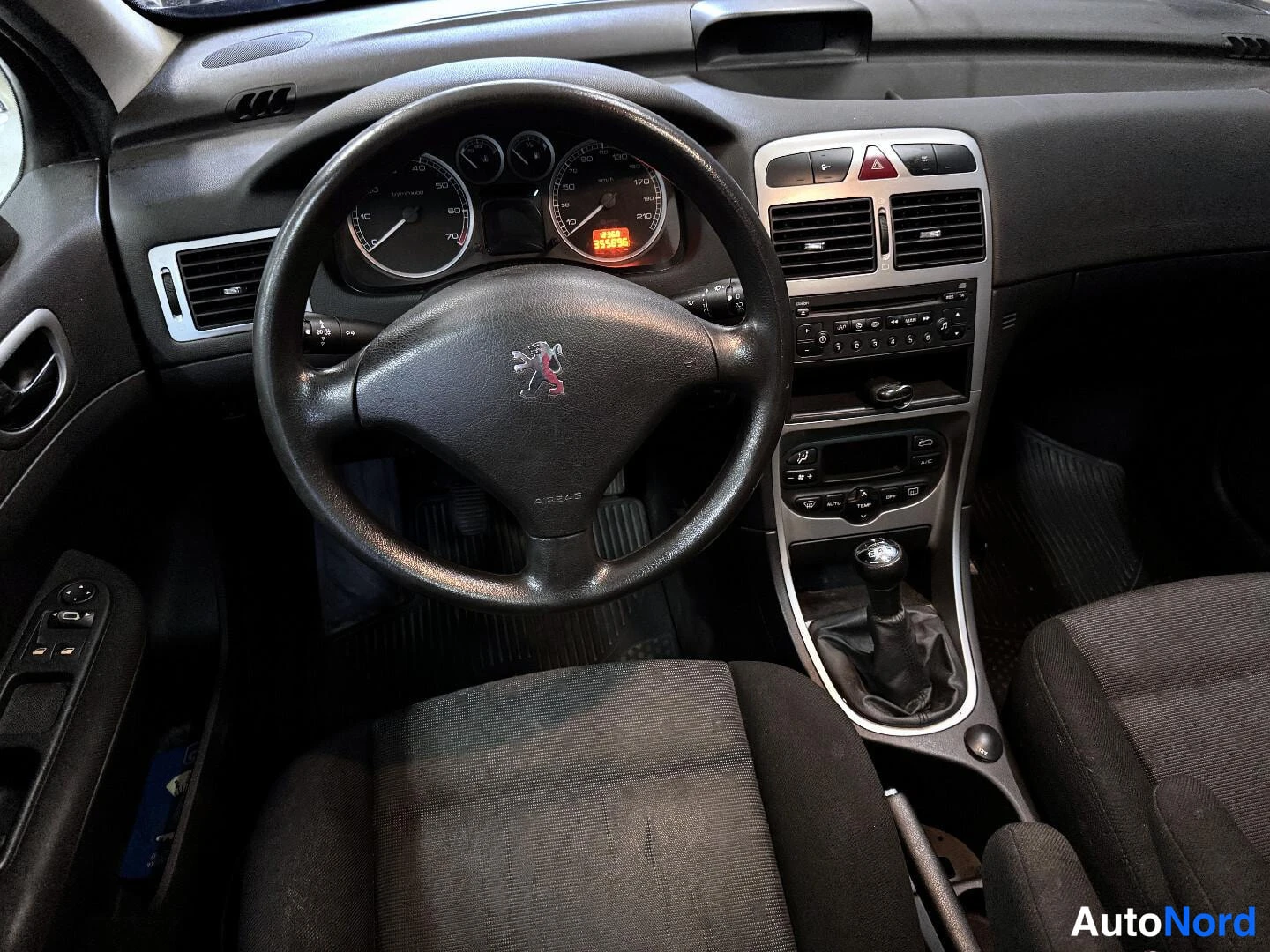 Sininen Peugeot 307 2004, ohjaamo, kuva 10