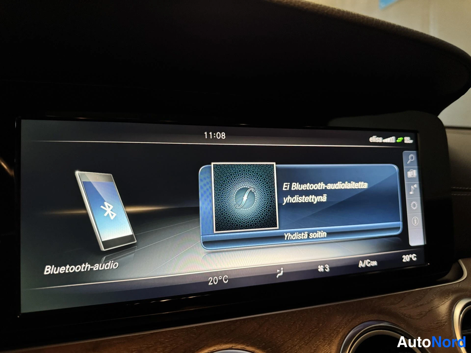 Valkoinen Mercedes-Benz E 2017, yksityiskohta, kuva 18