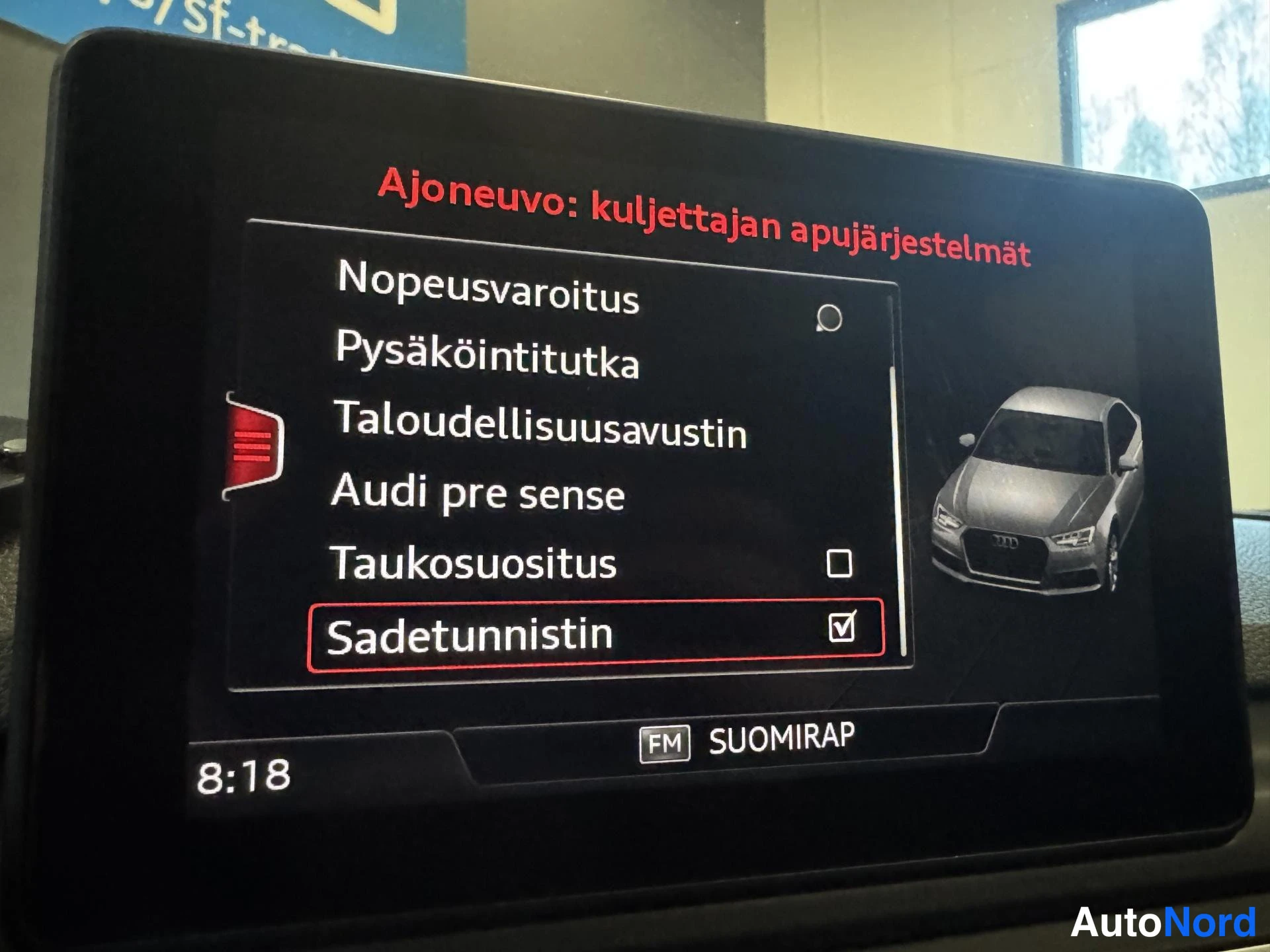 Musta Audi A4 2017, yksityiskohta, kuva 20