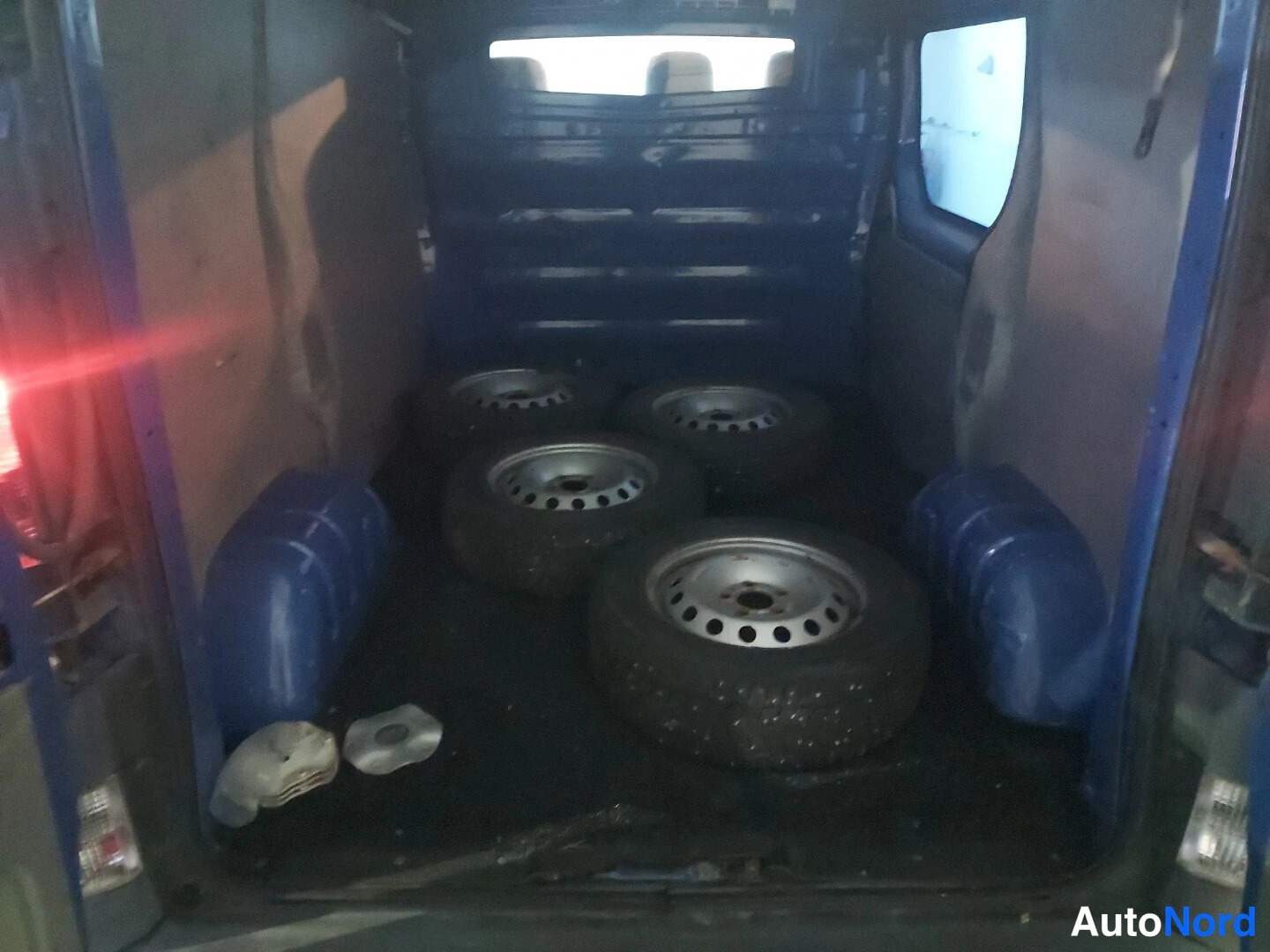 Blue Opel Vivaro 2006, boot, photo 11