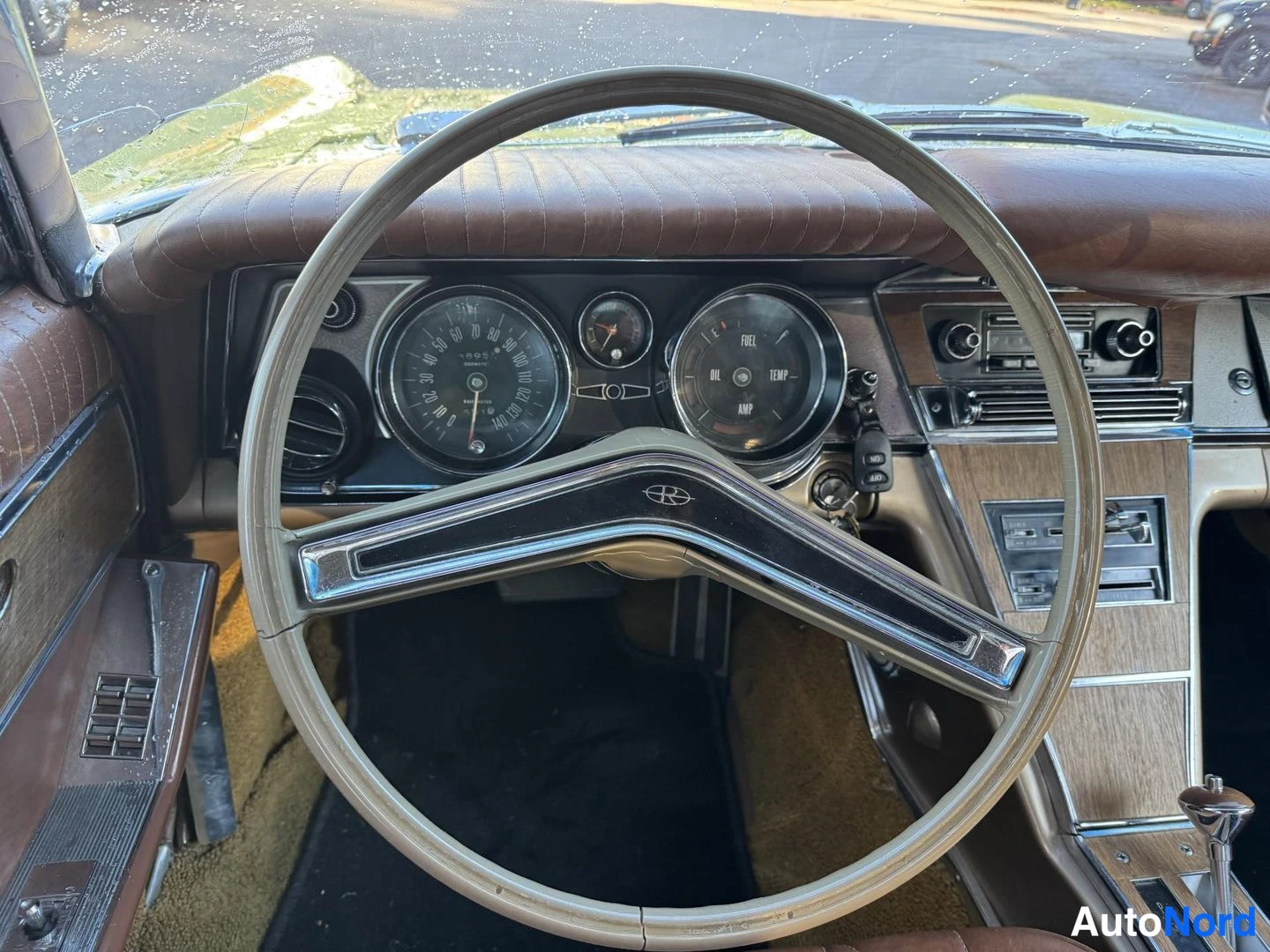 Vihreä Buick Riviera 1965, yksityiskohta, kuva 25