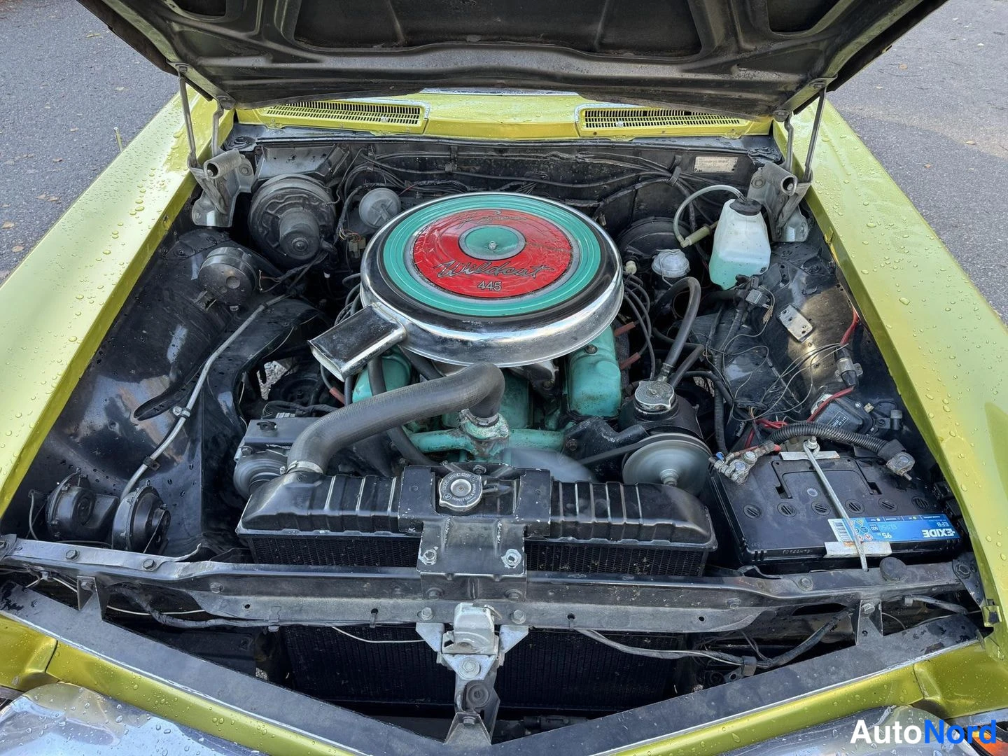 Vihreä Buick Riviera 1965, moottoritila, kuva 21