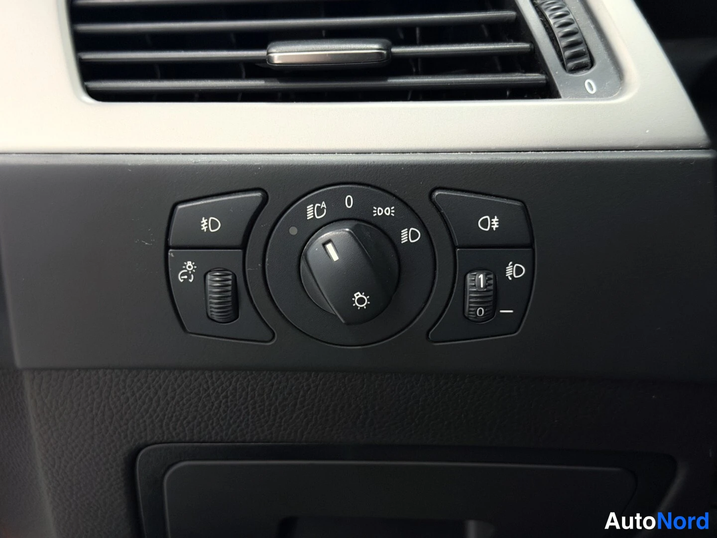 Hopea BMW 525i xDrive 2006, yksityiskohta, kuva 24