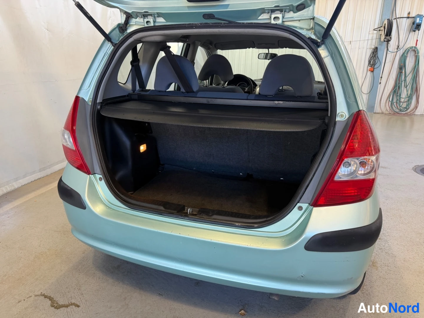 Vihreä Honda Jazz 2003, tavaratila, kuva 10