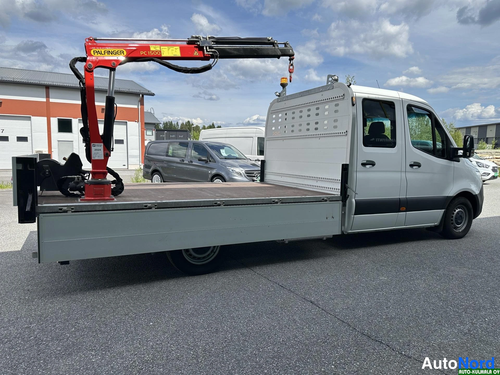 Valkoinen Mercedes-Benz Sprinter 316 CDI 2020, takaviisto, kuva 18