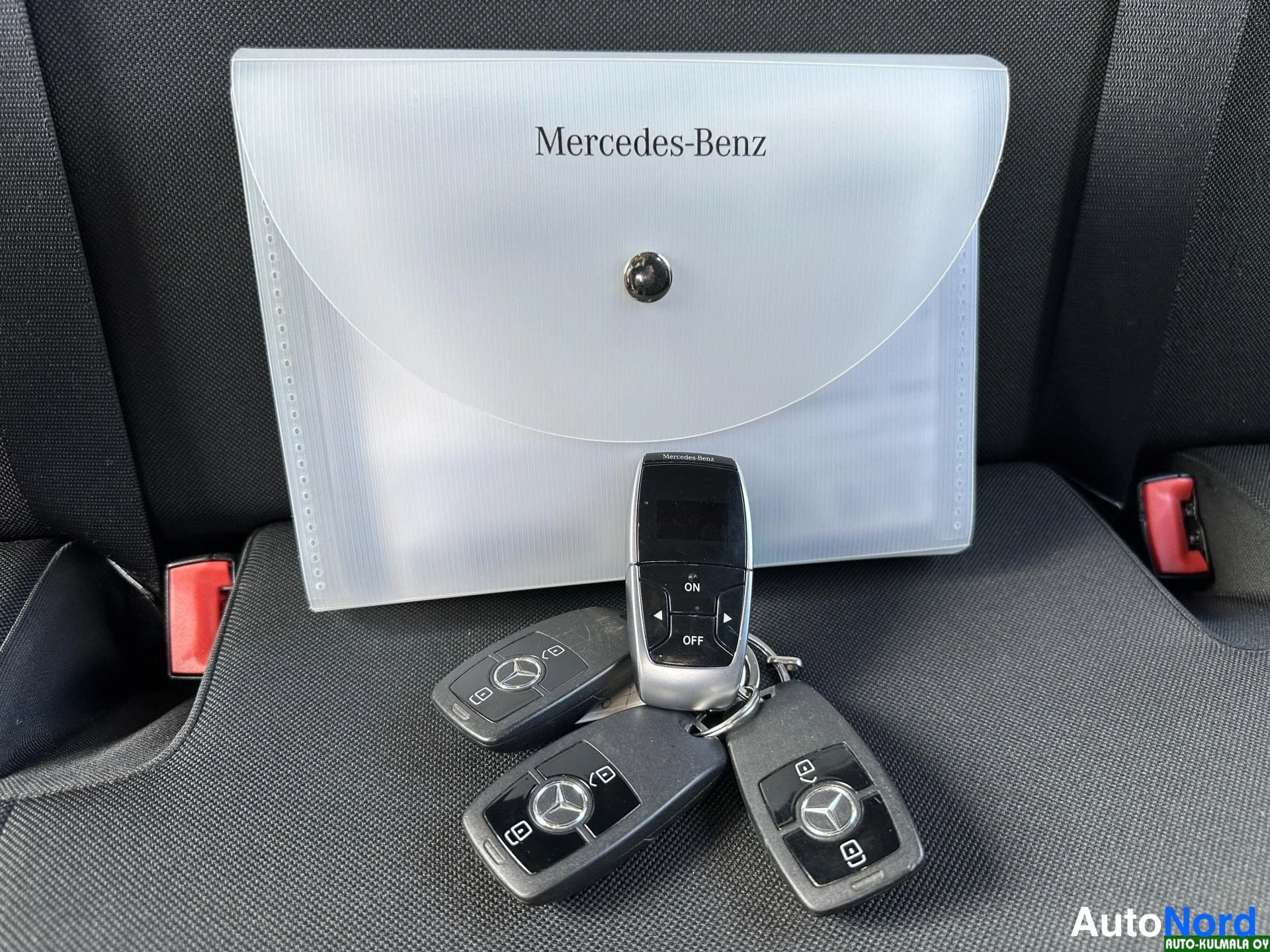 Valkoinen Mercedes-Benz Sprinter 316 CDI 2020, yksityiskohta, kuva 29