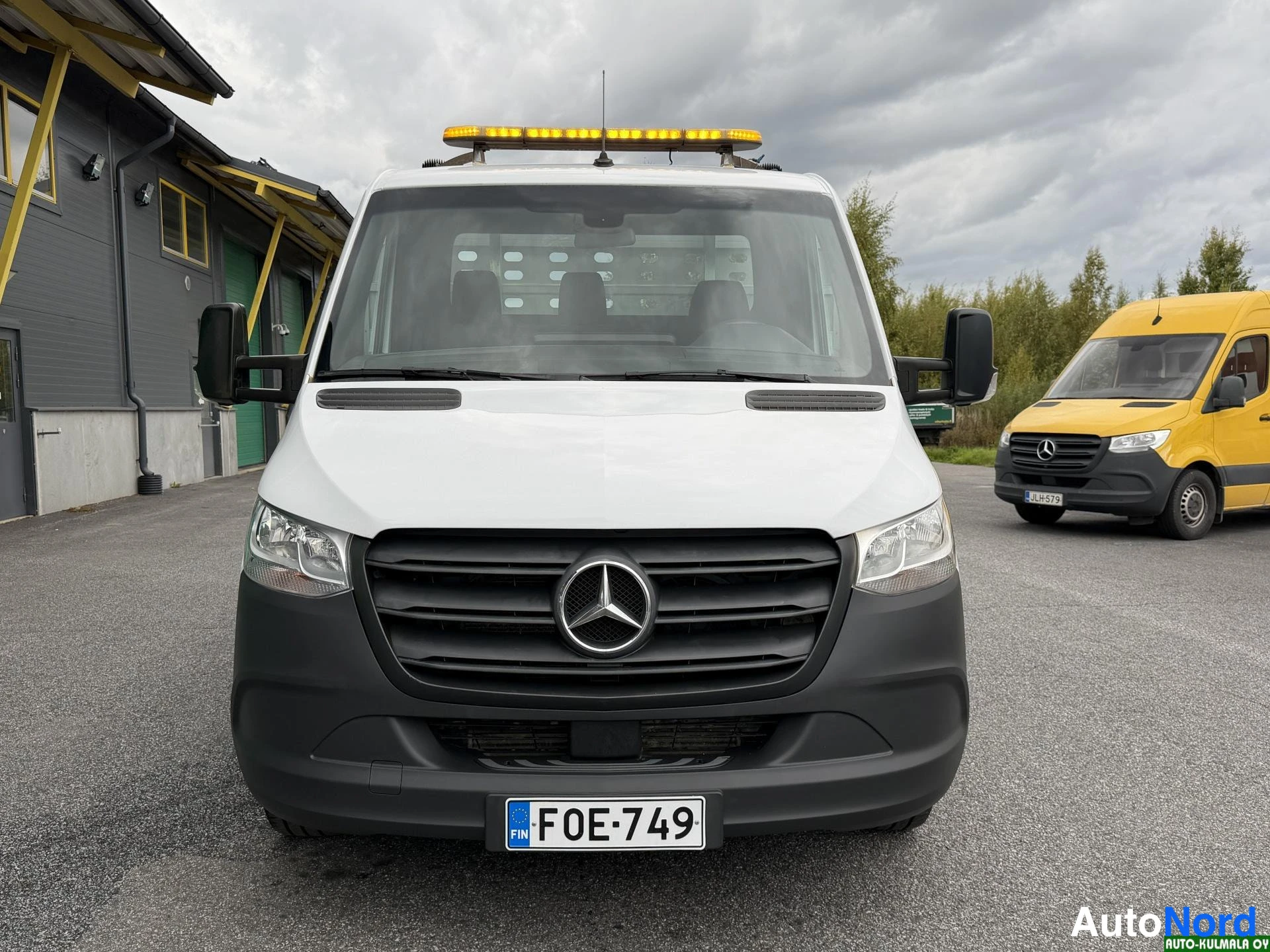 Valkoinen Mercedes-Benz Sprinter 316 CDI 2019, edestä, kuva 6
