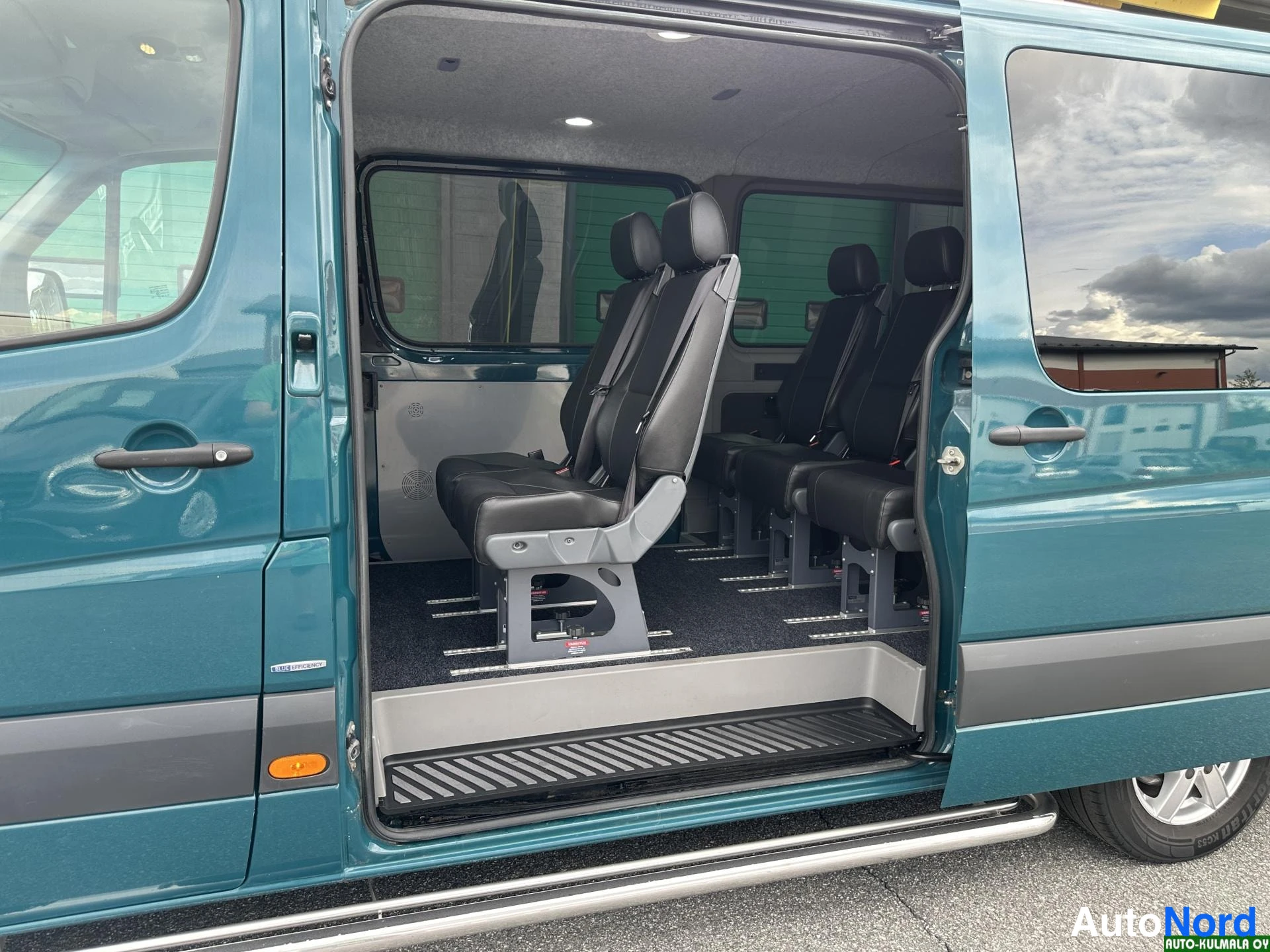 Vihreä Mercedes-Benz Sprinter 316 CDI 2017, takaistuimet, kuva 15