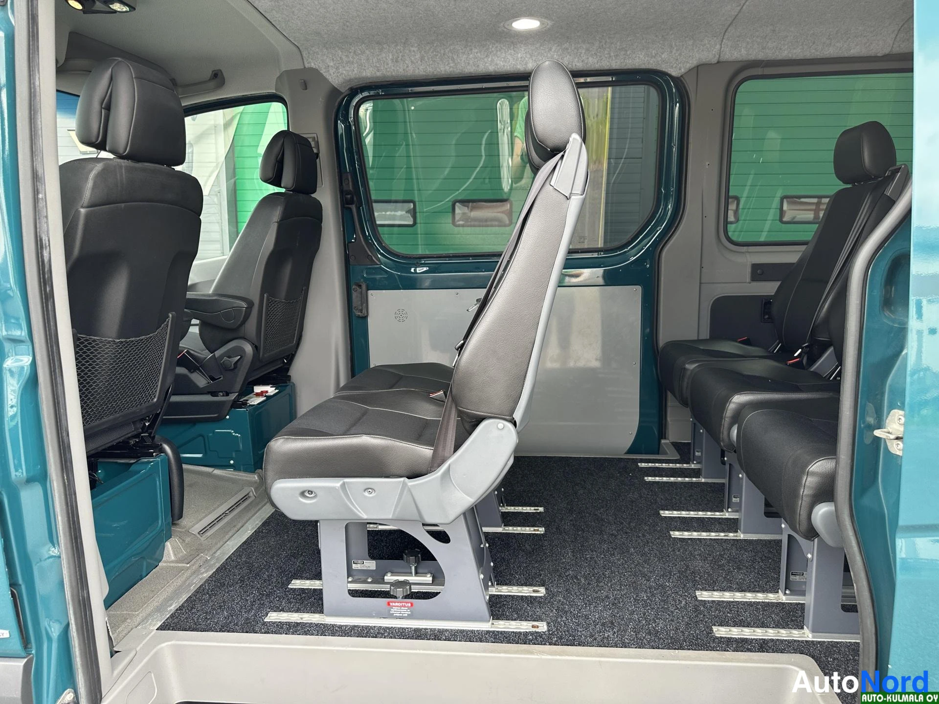 Vihreä Mercedes-Benz Sprinter 316 CDI 2017, takaistuimet, kuva 16