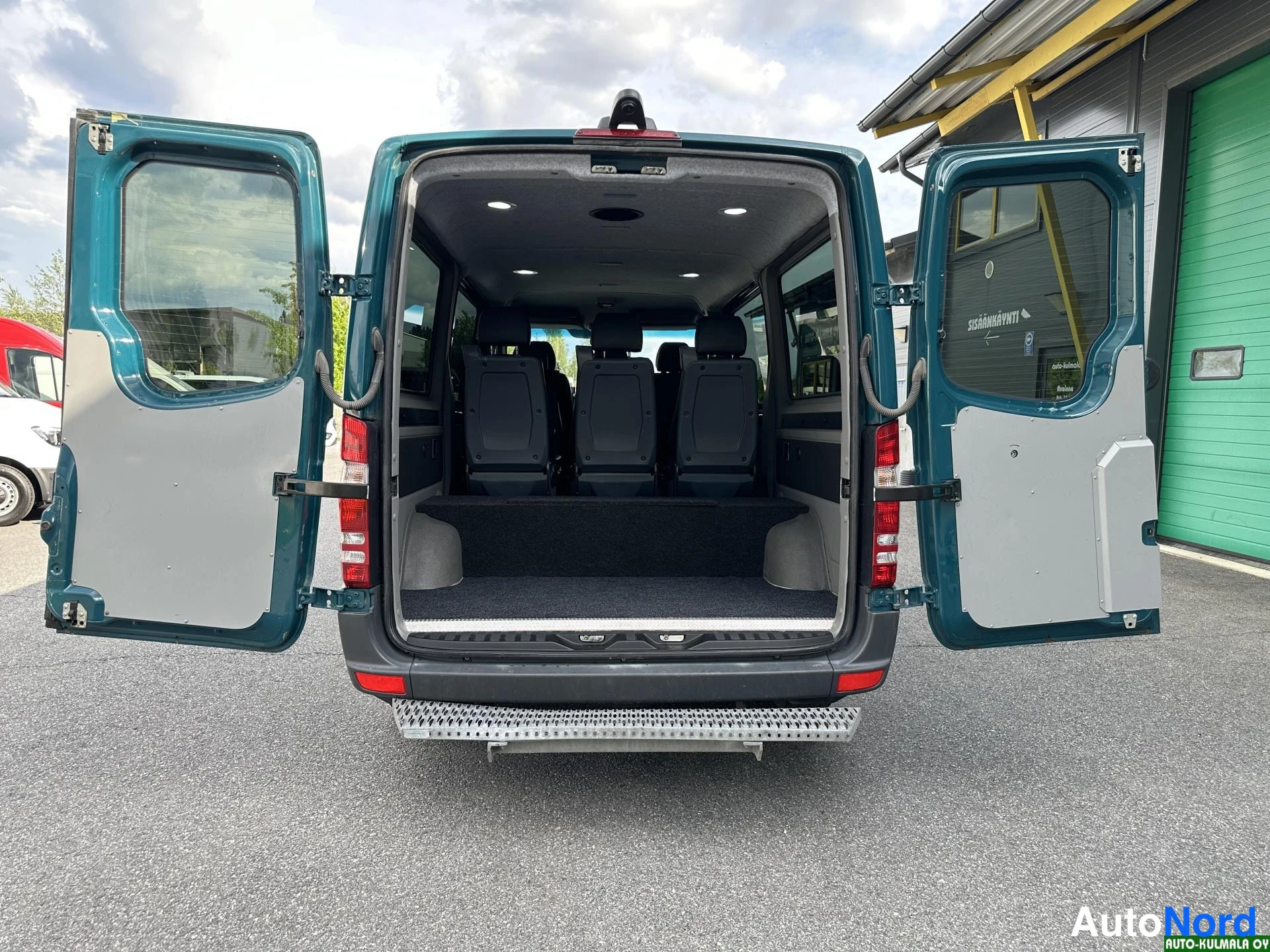 Vihreä Mercedes-Benz Sprinter 316 CDI 2017, tavaratila, kuva 22