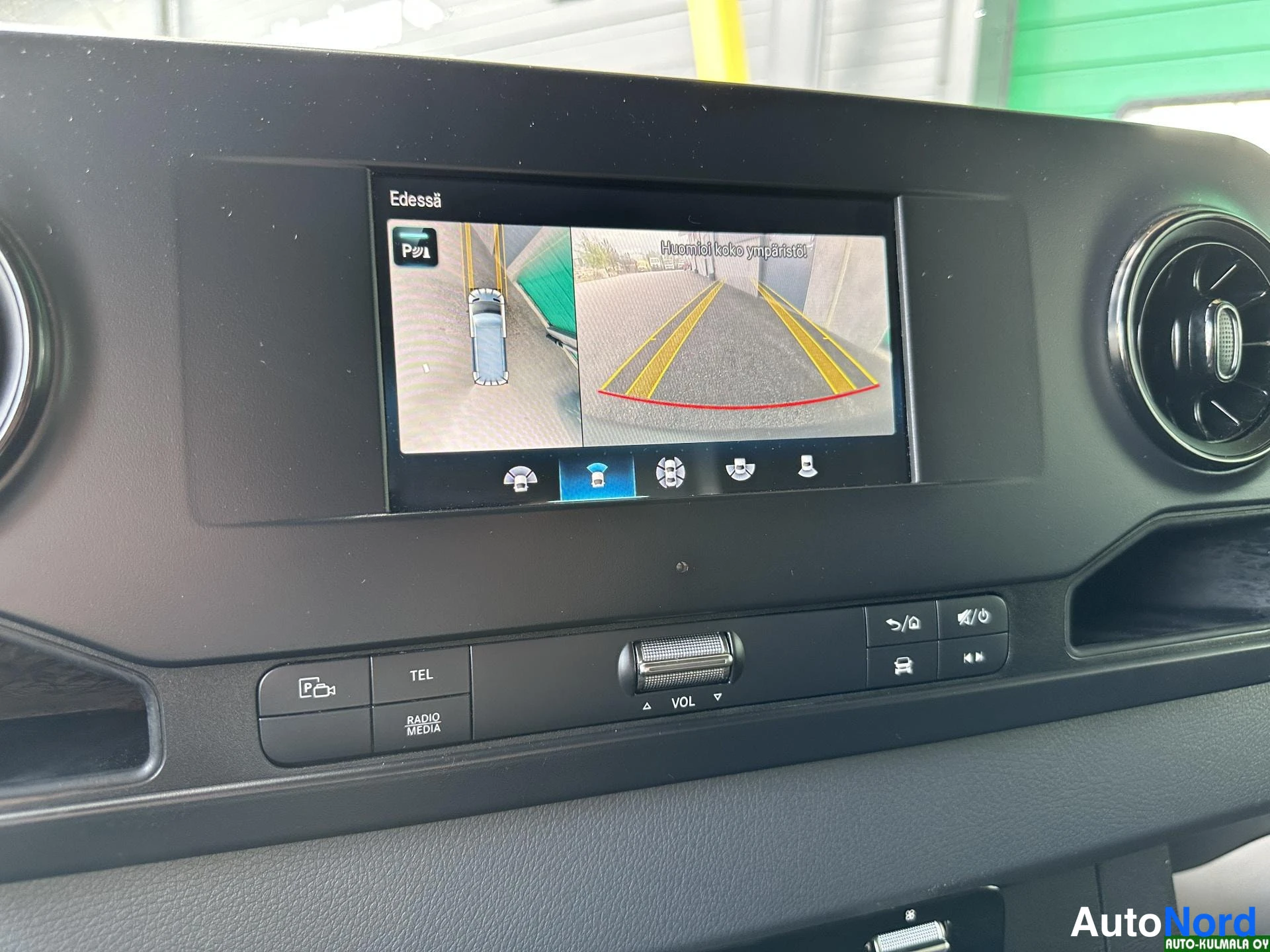 Keltainen Mercedes-Benz Sprinter 316 CDI 2019, yksityiskohta, kuva 23