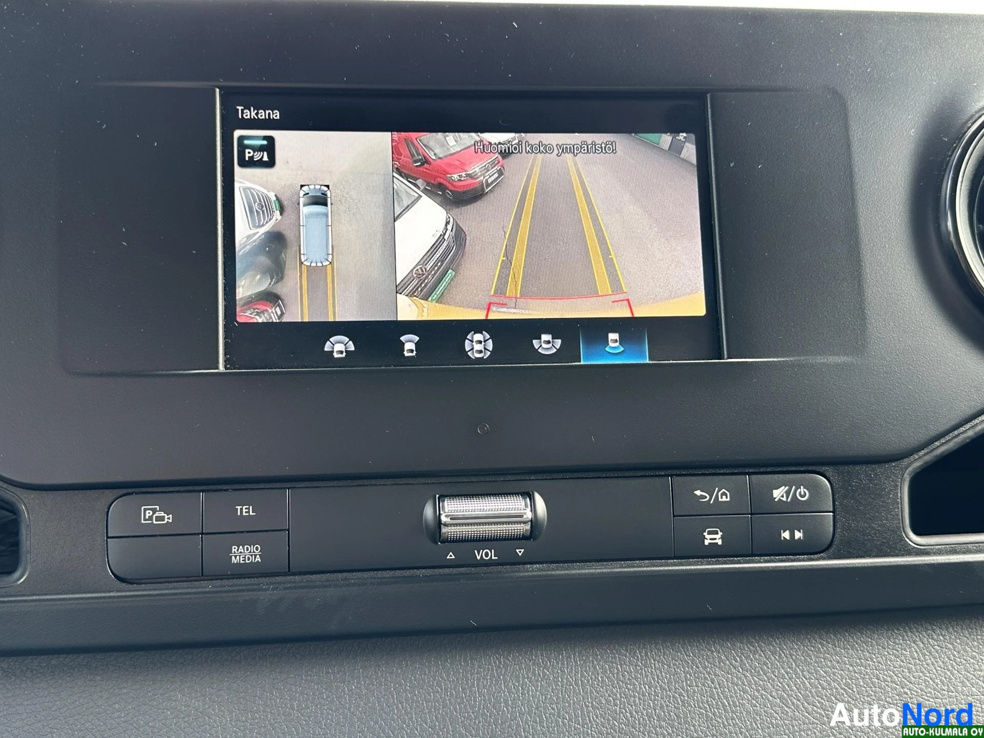 Keltainen Mercedes-Benz Sprinter 316 CDI 2019, yksityiskohta, kuva 24
