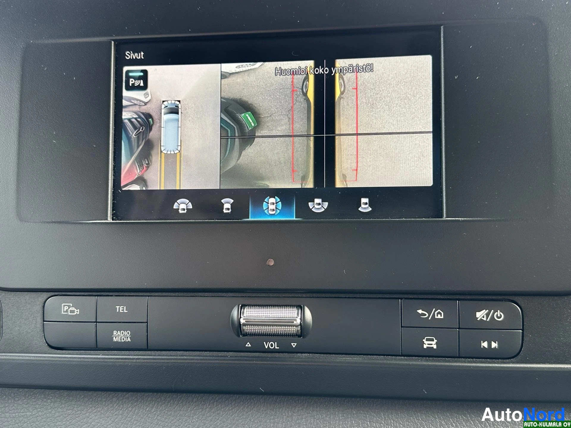 Keltainen Mercedes-Benz Sprinter 316 CDI 2019, yksityiskohta, kuva 25