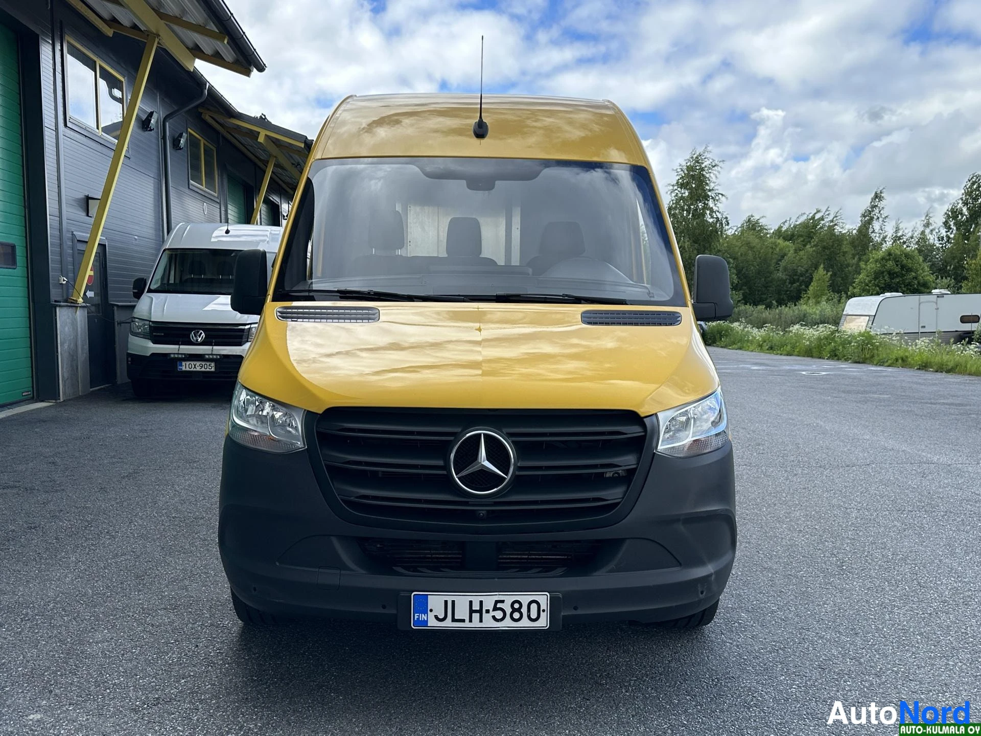 Keltainen Mercedes-Benz Sprinter 316 CDI 2019, edestä, kuva 6