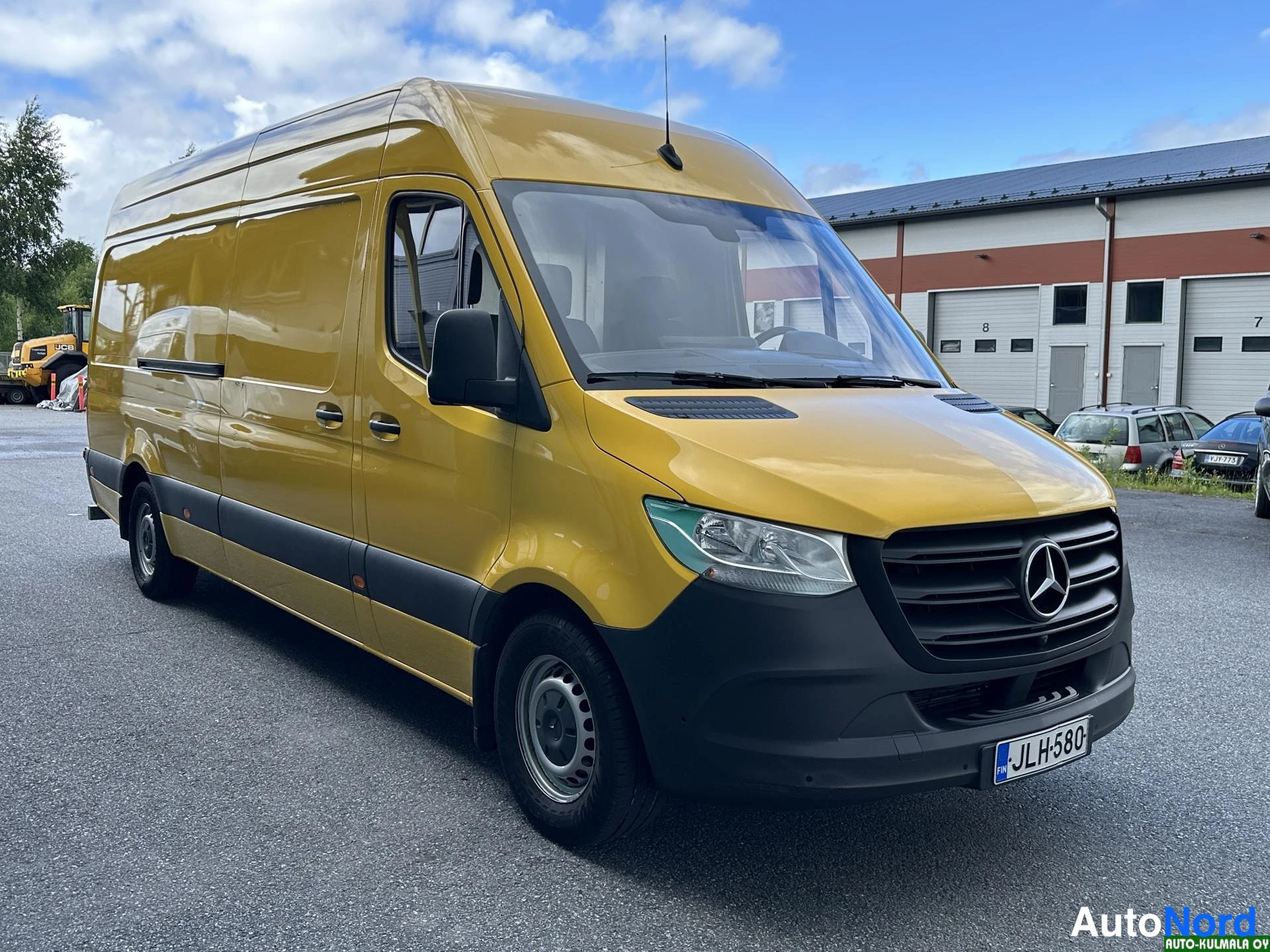 Keltainen Mercedes-Benz Sprinter 316 CDI 2019, etuviisto, keula oikealle, kuva 3