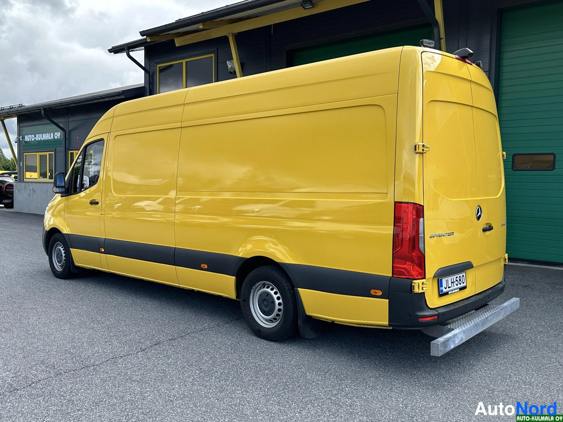 Keltainen Mercedes-Benz Sprinter 316 CDI 2019, takaviisto, kuva 8
