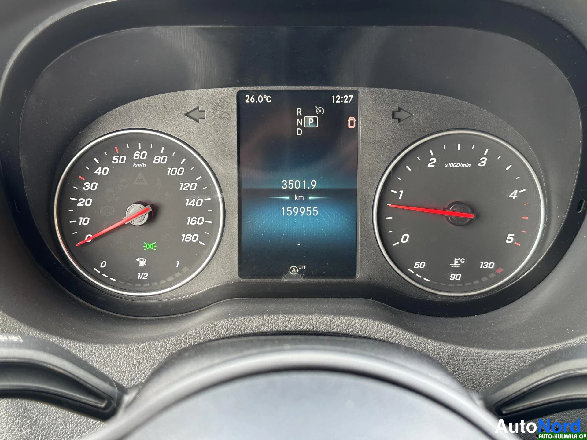 Keltainen Mercedes-Benz Sprinter 316 CDI 2019, yksityiskohta, kuva 25