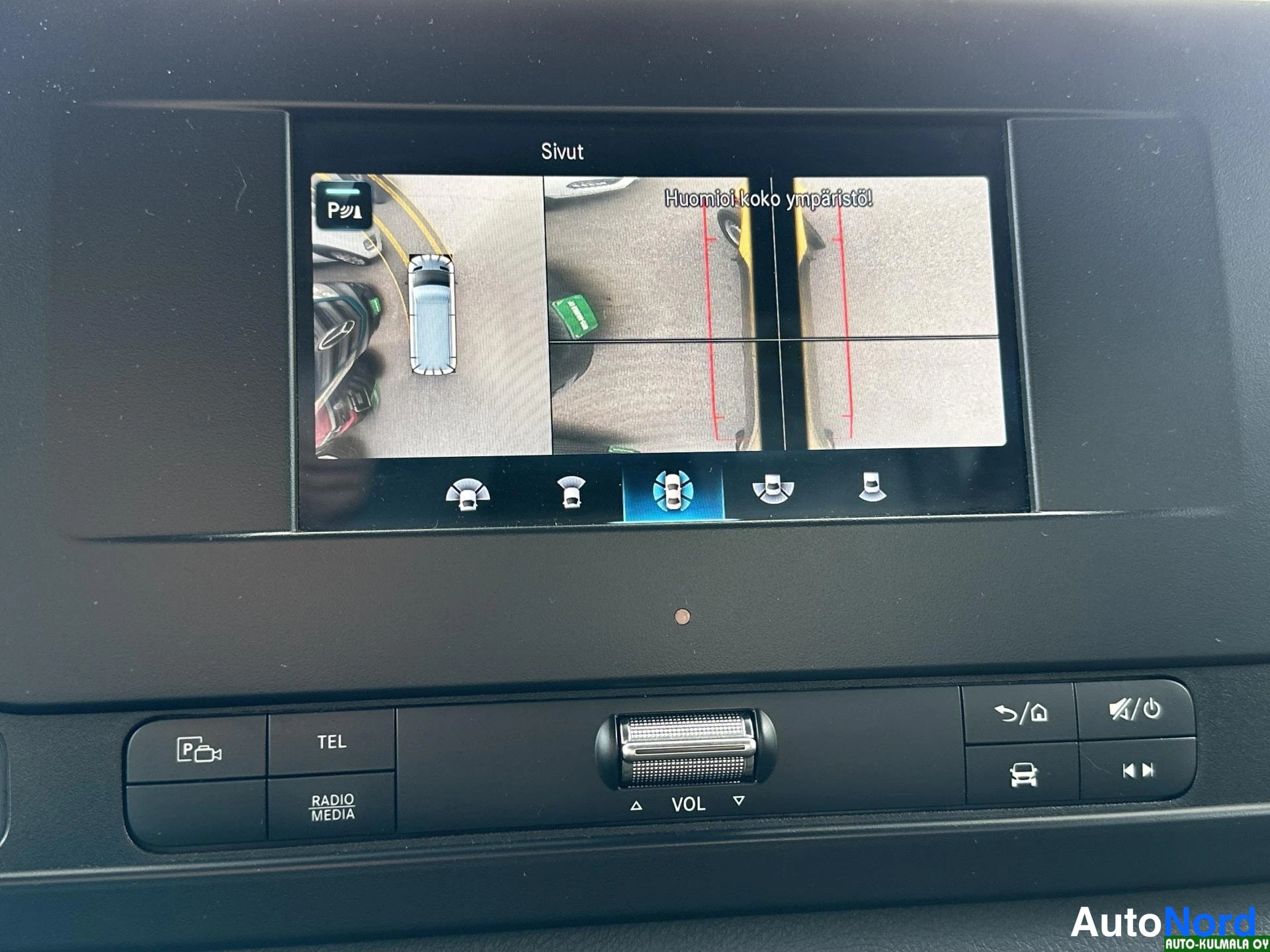 Keltainen Mercedes-Benz Sprinter 316 CDI 2019, yksityiskohta, kuva 28