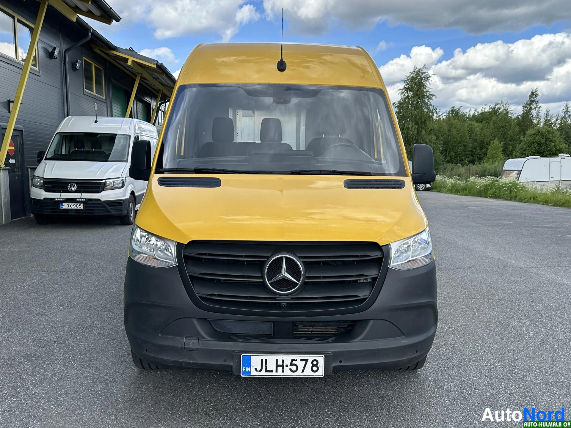 Keltainen Mercedes-Benz Sprinter 316 CDI 2019, edestä, kuva 5
