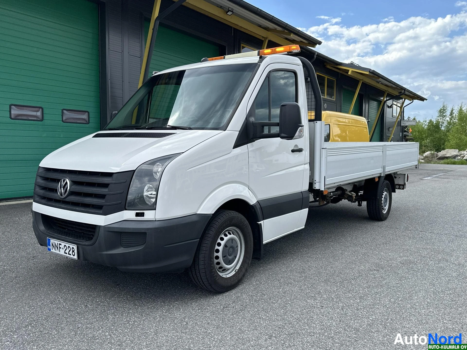Volkswagen Crafter 2.0 TDI Pitkä Avolava Pakettiauto Nostimella 4.3m lava 2015